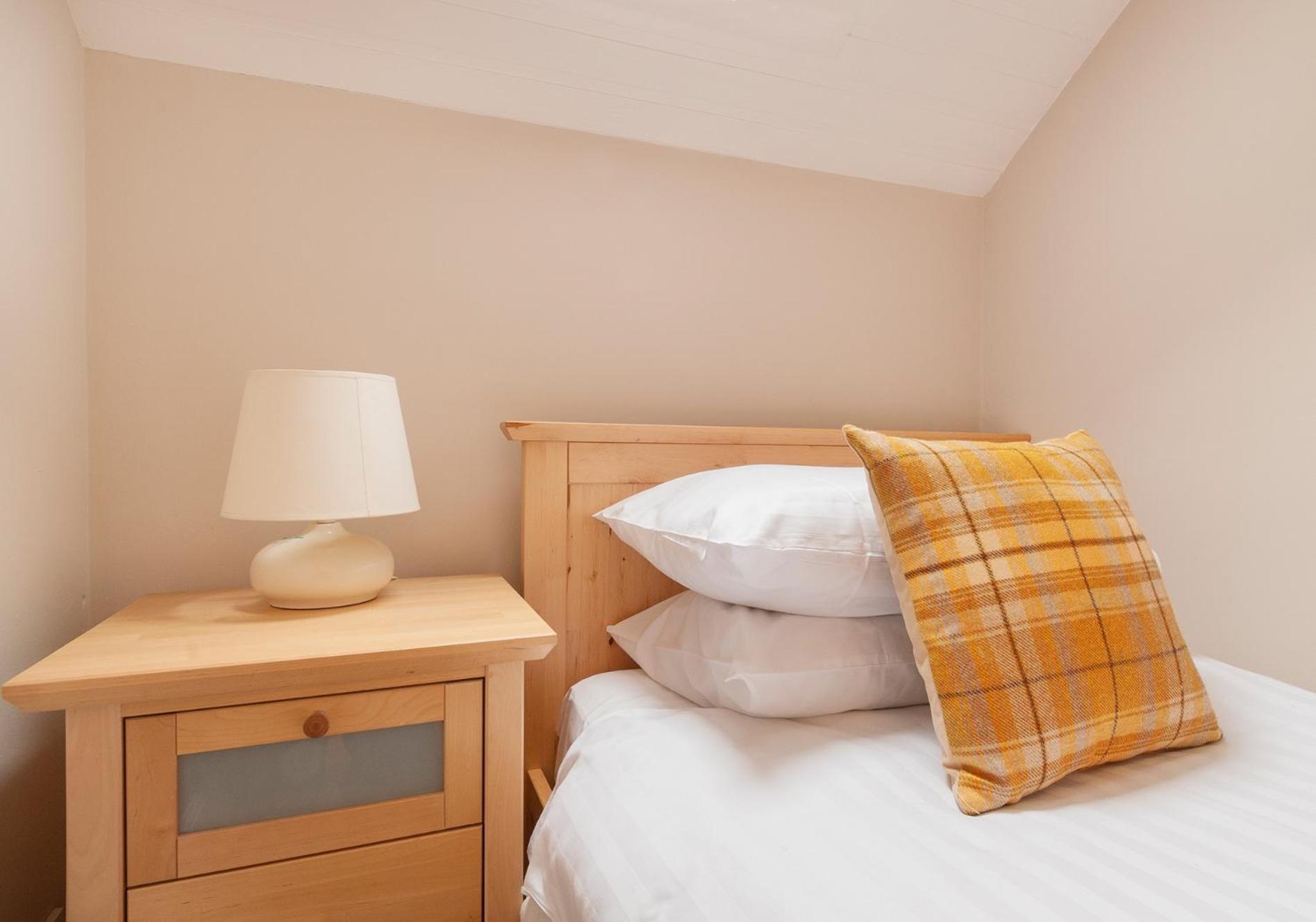 High Street Apartment — Photos 1